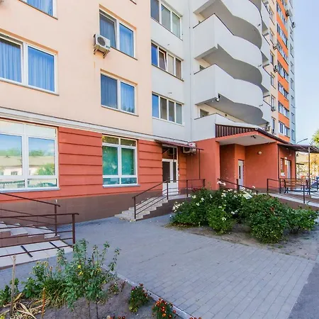 Apartment Super View, Luxury Near Chernihiv Metro. Kyiv