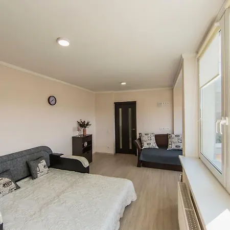 Super View, Luxury Near Chernihiv Metro. Apartment