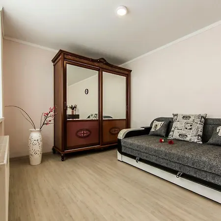 Super View, Luxury Near Chernihiv Metro.